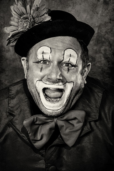 Photograph Vicki Lea Boulter Clown 01 on One Eyeland